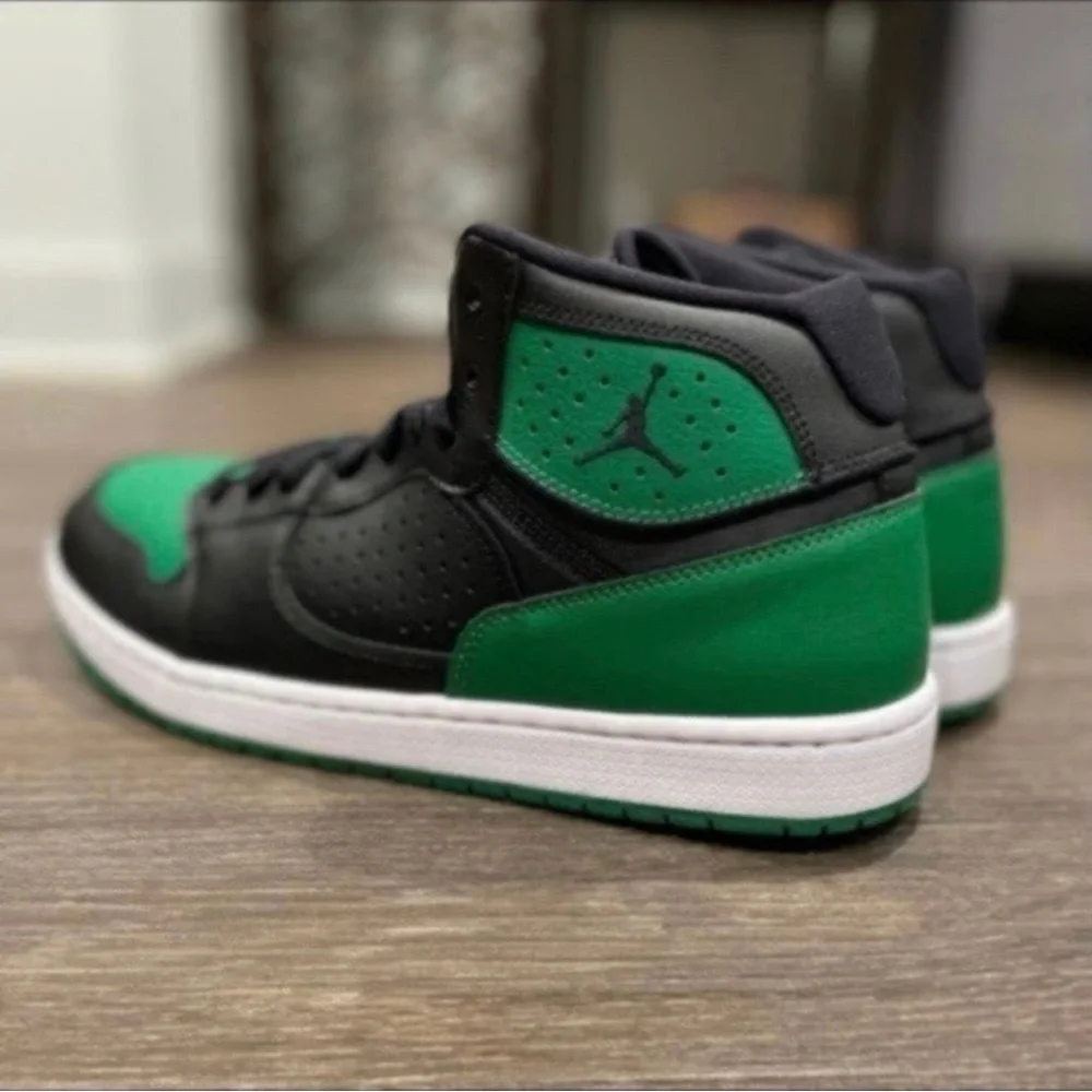 Nike Jordan Access sz 11.5
